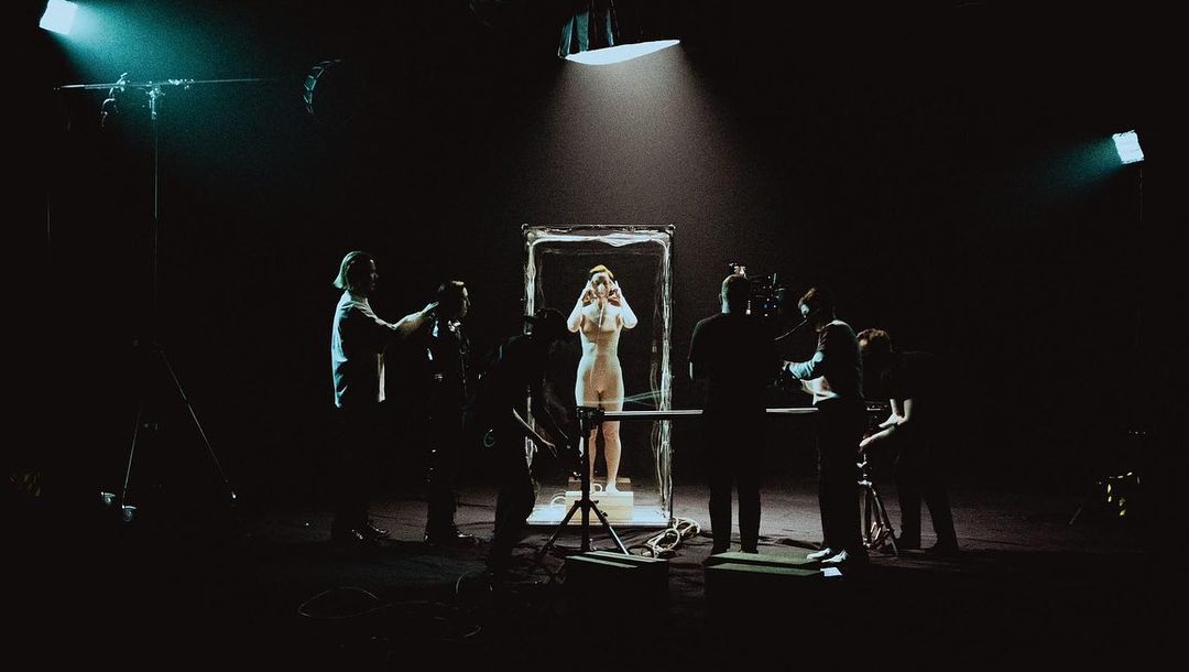 Dove Lighting Set Lighting Technician